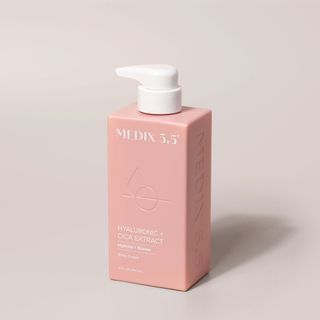 Medix 5.5 Hyaluronic Acid + Cica Extract