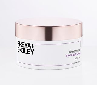 Freya & Bailey Rendevous! Soufflé Body Cream With Coconut Butter + Multi Vitamin Complex
