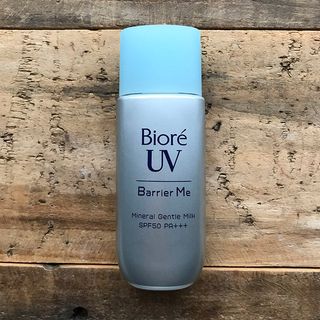 Biore UV Barrier Me Mineral Gentle Milk SPF 50 PA+++