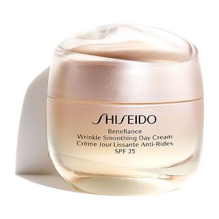 Shiseido Benefiance Wrinkle Smoothing Day Cream SPF25