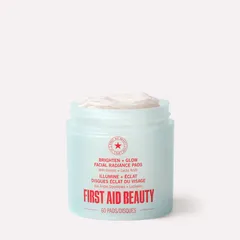 First Aid Beauty - Brighten + Glow Facial Radiance Pads with Glycolic + Lactic Acids