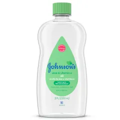 Johnson's Baby - Oil With Aloe Vera & Vitamin E Aloe Vera & Vitamin E