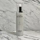 devganbeauty - Clarifying Cleanser