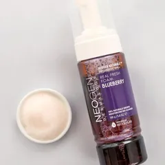 NEOGEN X SUR.MEDIC - Blueberry Real Fresh Foam Cleanser