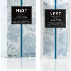 NEST Fragrances - Ocean Mist & Coconut Water-Activated Foaming Cleansing Towelettes