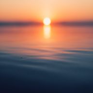 Does hyaluronic acid cause sun sensitivity?